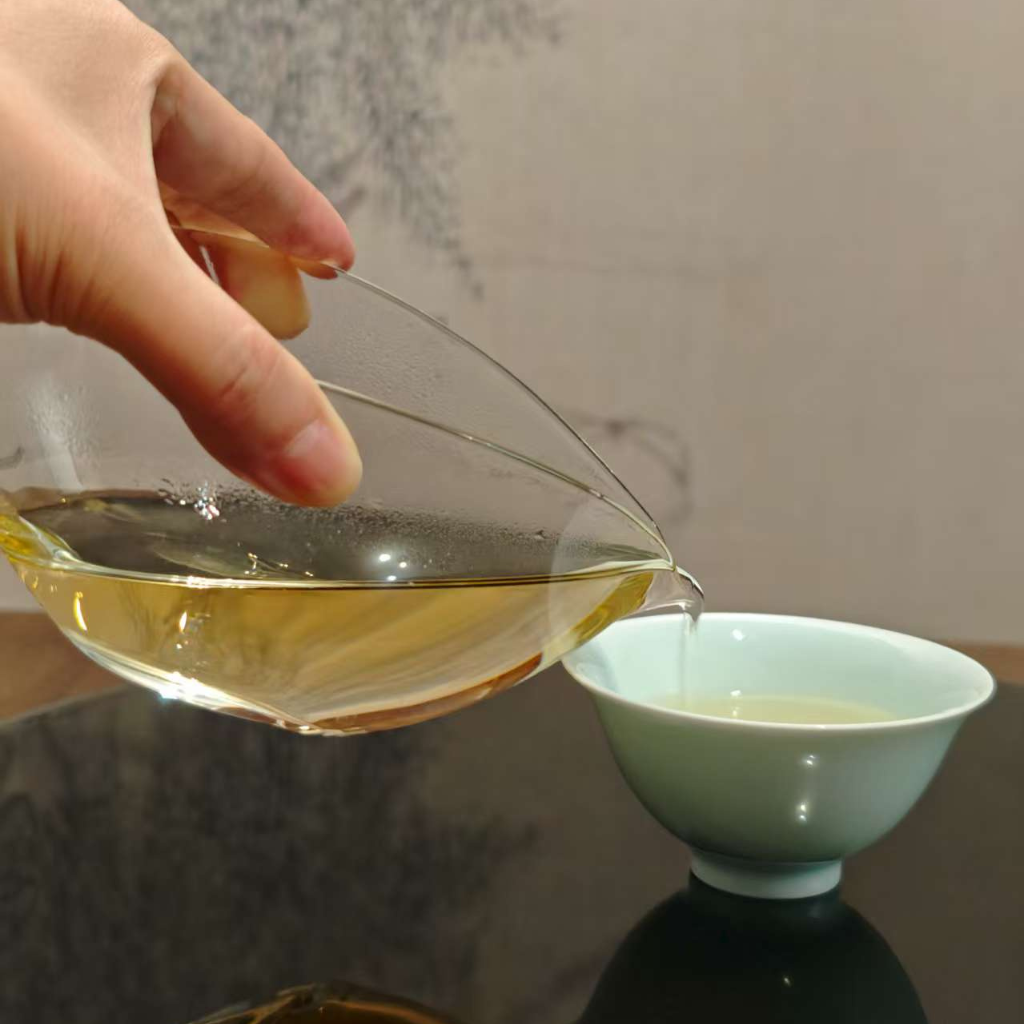 What Gives Sheng Pu Erh Tea Its Signature Cha Qi